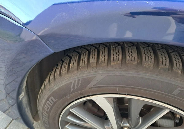 Toyota Avensis cena 57000 przebieg: 153982, rok produkcji 2017 z Chorzów małe 301